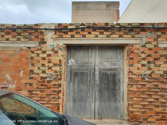 SE VENDE SOLAR URBANO EN ASPE ZONA DE COLEGIOS E INSTITUTOS - ALICANTE