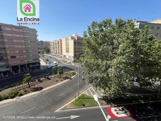 Alquiler piso 4 habitaciones 290/hab en avd portugal - SALAMANCA