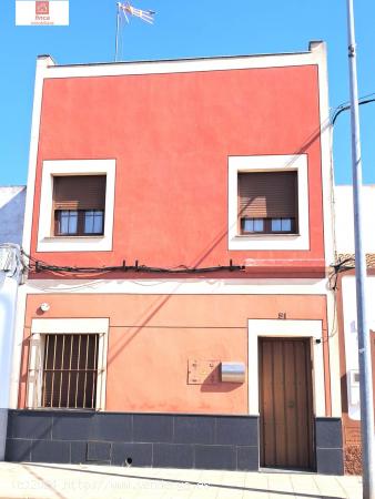  MONTIJO VENTA VIVIENDA DE DOS PLANTA, REFORMADA, LUMINOSA Y CLIMATIZADA, EXCELENTES CALIDADES - BADA 