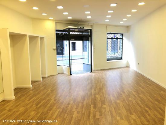 LOCAL COMERCIAL EN VENTA. CENTRO CARTAGENA - MURCIA