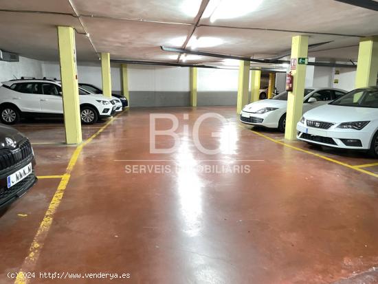 Parking de fácil acceso en venta - BARCELONA