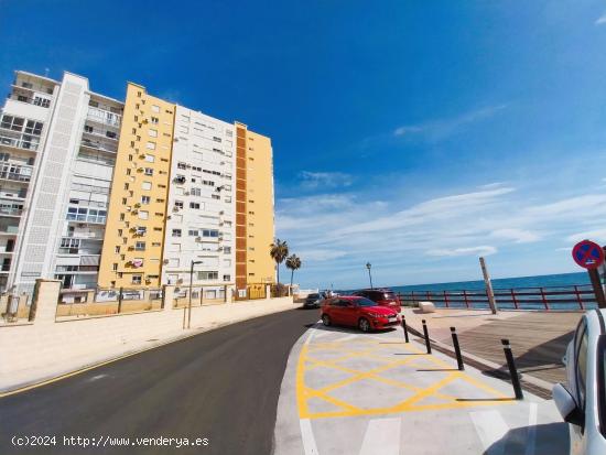 Primera Linea de Playa en Calahonda con vistas al mar! - MALAGA