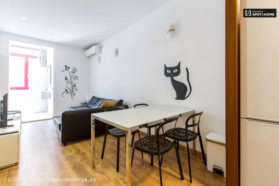 Elegante apartamento de 4 dormitorios con balcón y aire acondicionado en alquiler en Poblenou, cerc