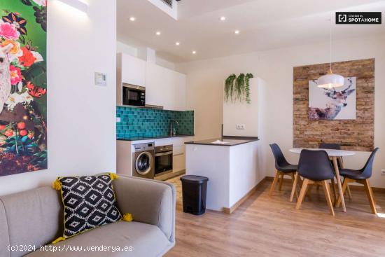 Elegante apartamento de 3 dormitorios en alquiler en Poblenou - BARCELONA