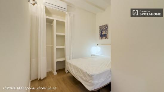 Apartamento de 2 dormitorios en alquiler en El Raval - BARCELONA