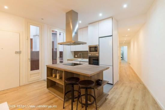  Apartamento entero de 3 habitaciones en Barcelona. - BARCELONA 