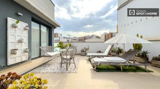 Piso en alquiler de 3 habitaciones en Sants-Montjuïc, - BARCELONA