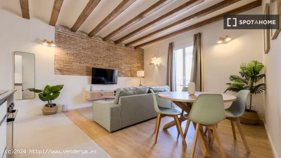 Apartamento entero de 2 dormitorios en Barcelona. - BARCELONA