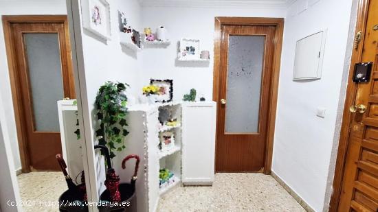  ¡¡ VIVIENDA EN PLANTA BAJA EN CARLOS III !! - CORDOBA 