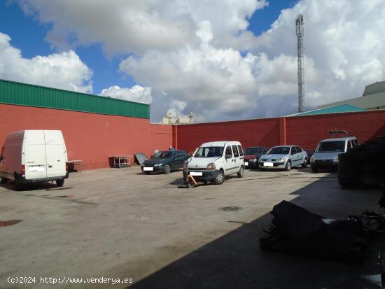  NAVE INDUSTRIAL CON LICENCIA Y USO DE DESGUACE - CADIZ 