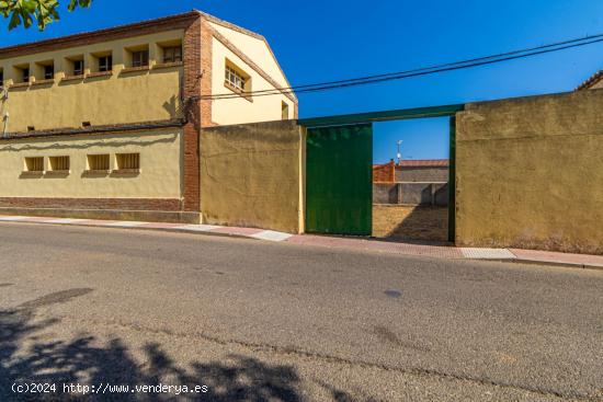 Nave Industrial en el centro de Fontanar para convertir en vivienda/s - GUADALAJARA