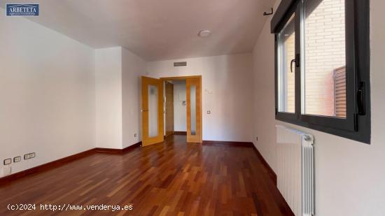 INMOBILIARIA ARBETETA ALQUILA PISO DE DOS DORMITORIOS EN VALDELUZ, GUADALAJARA - GUADALAJARA