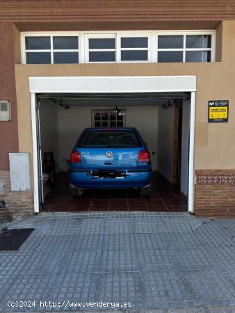 Amplia y luminosa casa junto  parques, zonas de juego infantil....... - CADIZ