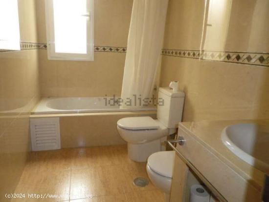 SE ALQUILA PRECIOSO APARTAMENTO, EN ZONA DE PLAZA DE TOROS - GRANADA