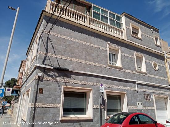  GRAN CASA CON LOCAL COMERCIAL GARAJE Y TERRAZA  EN ELDA - ALICANTE 