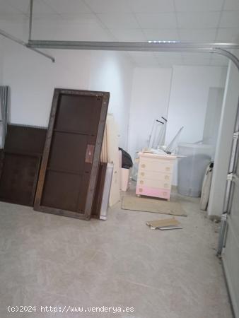 Local comercial de 180 m - MURCIA