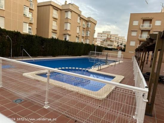 VIVIENDA EN BAJO EN LA ZONA DE LA LOMA - MURCIA