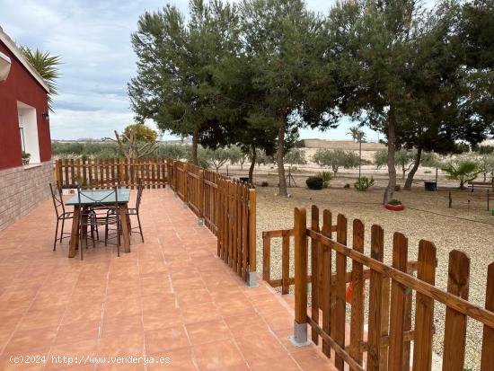 CASA DE CAMPO PARA PASAR  UNAS VACACIONES - MURCIA