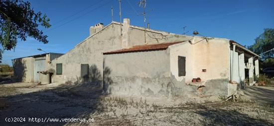 CASA CENTENARIA  EN MAITINOS - ALICANTE