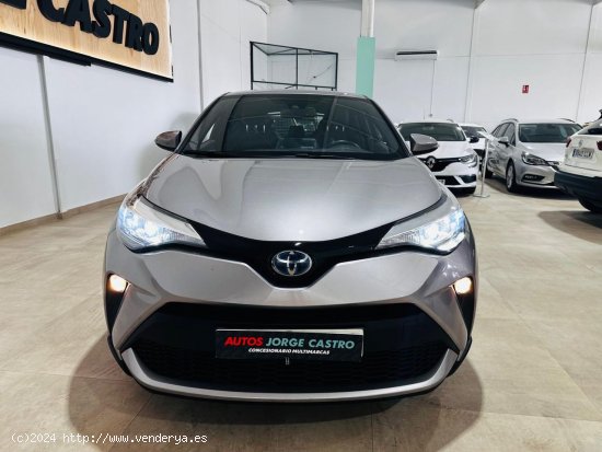 Toyota C-HR 1.8 125H ACTIVE E-CVT berlina 90kW 122CV Automático 122cv - Utrera