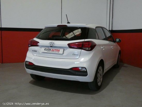 Hyundai i20 1.2 MPI 75CV Essence LE - Riba-roja del turia