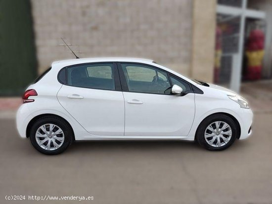 PEUGEOT 208 en venta en Badajoz (Badajoz) - Badajoz