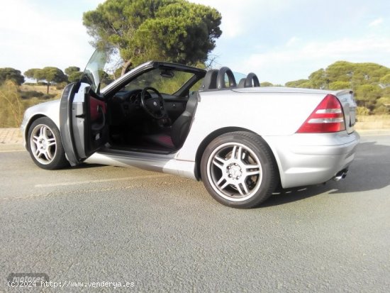 Mercedes Clase SLK 32 AMG de 1998 con 175.000 Km por 18.500 EUR. en Sevilla