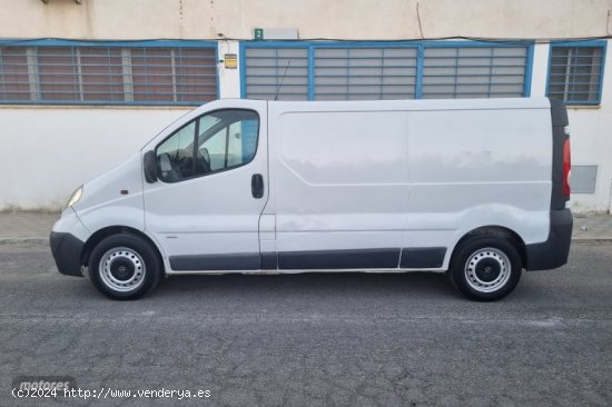 Opel Vivaro 2.0 cdti l2 h1 de 2010 con 158.000 Km por 6.800 EUR. en Sevilla