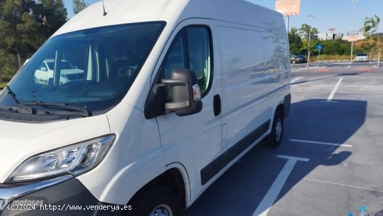  Citroen Jumper znnieHDI 6v furgon 33l2h2 de 2019 con 150.000 Km por 17.500 EUR. en Barcelona 