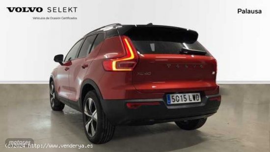 Volvo XC40 1.5 T5 RECHARGE R-DESIGN DCT 262 5P de 2022 con 20.550 Km por 37.995 EUR. en Valladolid