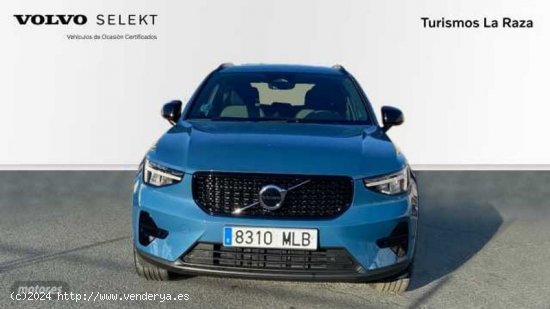 Volvo XC40 todoterreno 2.0 B3 PLUS DARK AUTO 163 5P de 2023 con 21.312 Km por 36.900 EUR. en Sevilla