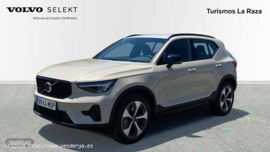  Volvo XC40 todoterreno 2.0 B3 PLUS DARK AUTO 163 5P de 2024 con 10 Km por 42.900 EUR. en Sevilla 