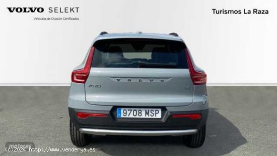 Volvo XC40 TODOTERRENO 1.5 T2 ESSENTIAL AUTO 129CV 5P de 2024 con 10 Km por 32.000 EUR. en Sevilla