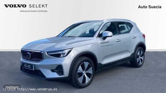 Volvo XC40 RECHARGE CORE T4 PLIG-IN HYBRID de 2023 con 13.000 Km por 40.500 EUR. en Guipuzcoa