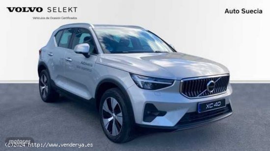 Volvo XC40 RECHARGE CORE T4 PLIG-IN HYBRID de 2023 con 13.000 Km por 40.500 EUR. en Guipuzcoa