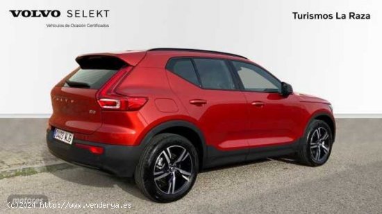 Volvo XC40 TODOTERRENO 2.0 B3 PLUS DARK AUTO 163CV 5P de 2023 con 22.760 Km por 36.600 EUR. en Sevil