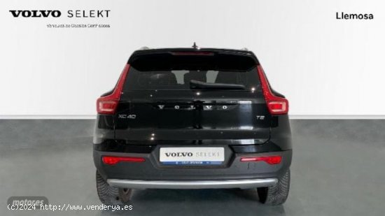 Volvo XC40 1.5 T2 MOMENTUM CORE AUTO 129 5P de 2021 con 60.000 Km por 26.900 EUR. en Lleida