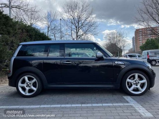  Mini Clubman S de 2010 con 51.000 Km por 10.700 EUR. en Girona 