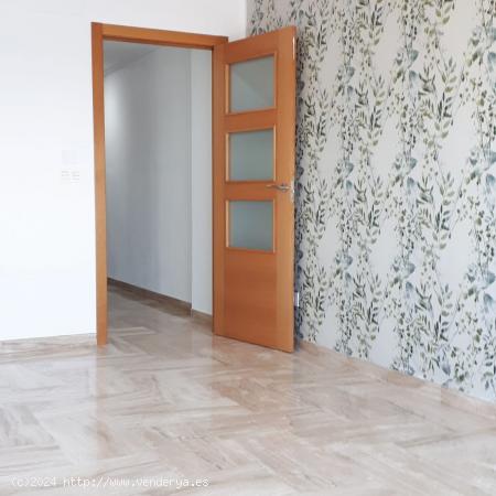 PISO EN LAS BAYAS CON PISCINA, EN COMPRA SOLO 200-€ AL  MES - ALICANTE