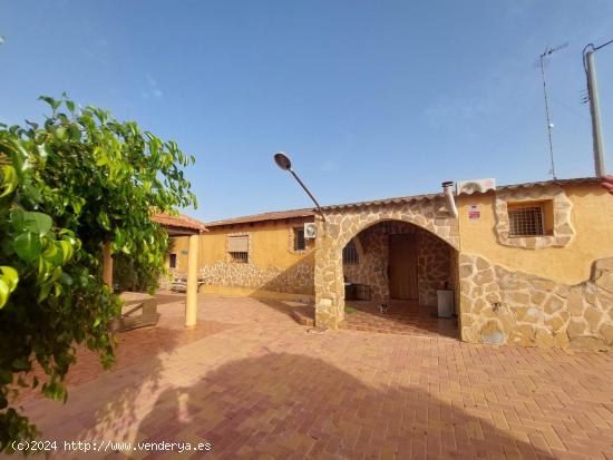 Casa de campo en Cañadas de San Pedro - Venta de Los Pinos - MURCIA