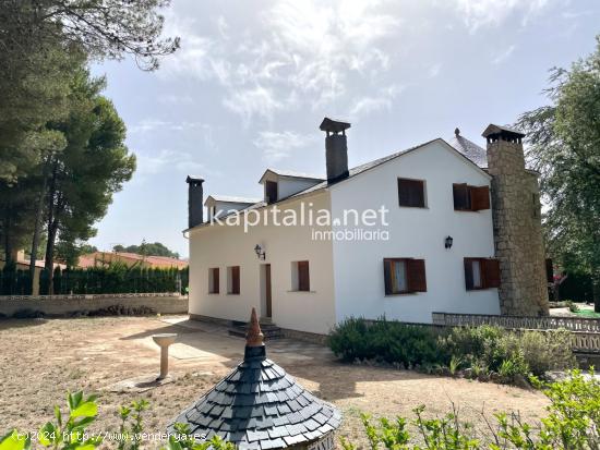 Chalet a la venta en urbanización  Baradello Gelat , Alcoy - ALICANTE