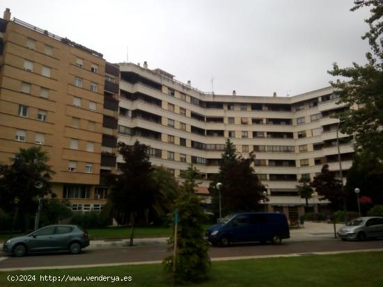  Se alquila piso en Abejeras a ESTUDIANTES - NAVARRA 