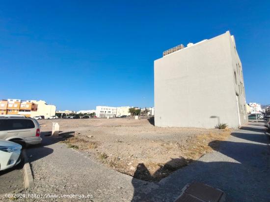 Parcela urbana en el centro del tablero - LAS PALMAS