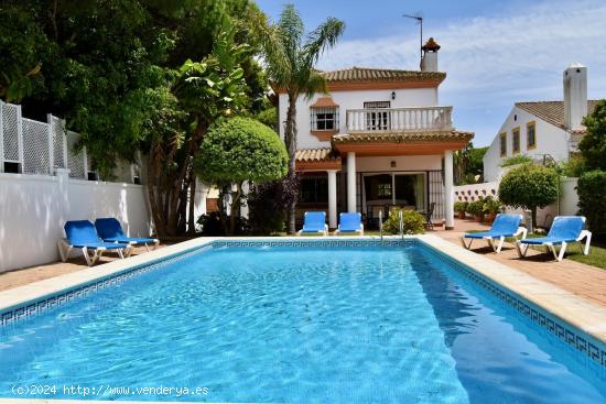 Chalet en playa La Barrosa, a 200 metros del mar - CADIZ