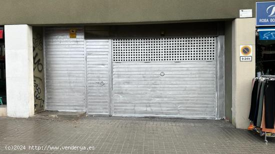 Plaza de parking en calle Marina - BARCELONA