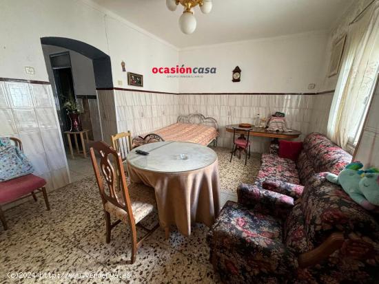 CASA CON TEJADO NUEVO A LA VENTA - CORDOBA