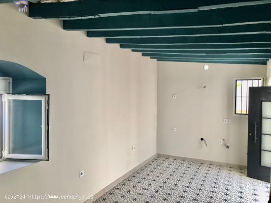 SE VENDE ESTUDIO EN ZONA CASCO ANTIGUO DE ARCOS - CADIZ