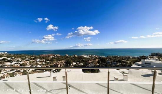 LLAVE EN MANO. ÁTICO IMPRESIONANTE CON ENORME TERRAZA, ORIENTACIÓN SUR Y VISTAS PANORÁMICAS AL MA