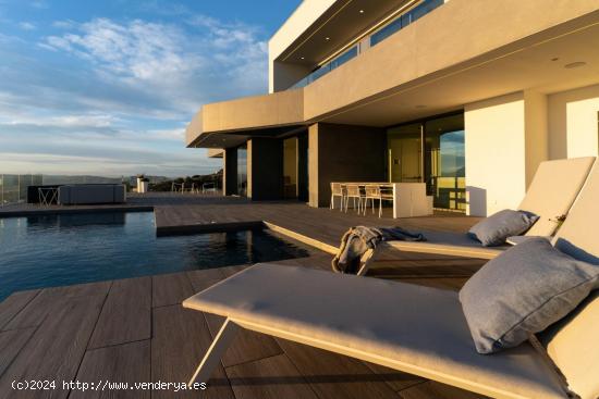 Villa de lujo de reciente construcción con vistas panorámicas - ALICANTE