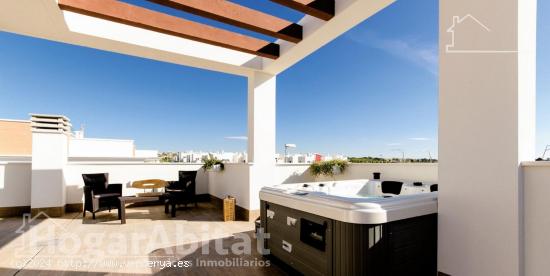 ESPECTACULAR CHALET CON JARDÍN, PISCINA Y GARAJE - ALMERIA